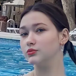 Софья из Азова, ищу на сайте виртуальный секс