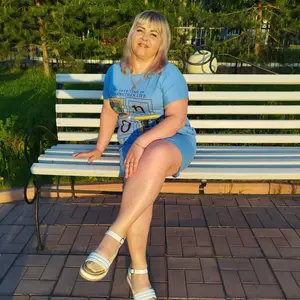 Оксана из Новосибирска, ищу на сайте секс на одну ночь